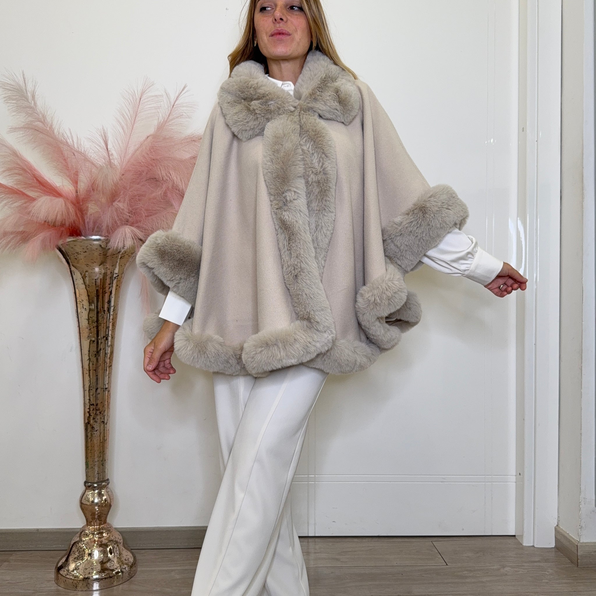 Mantella Luxury