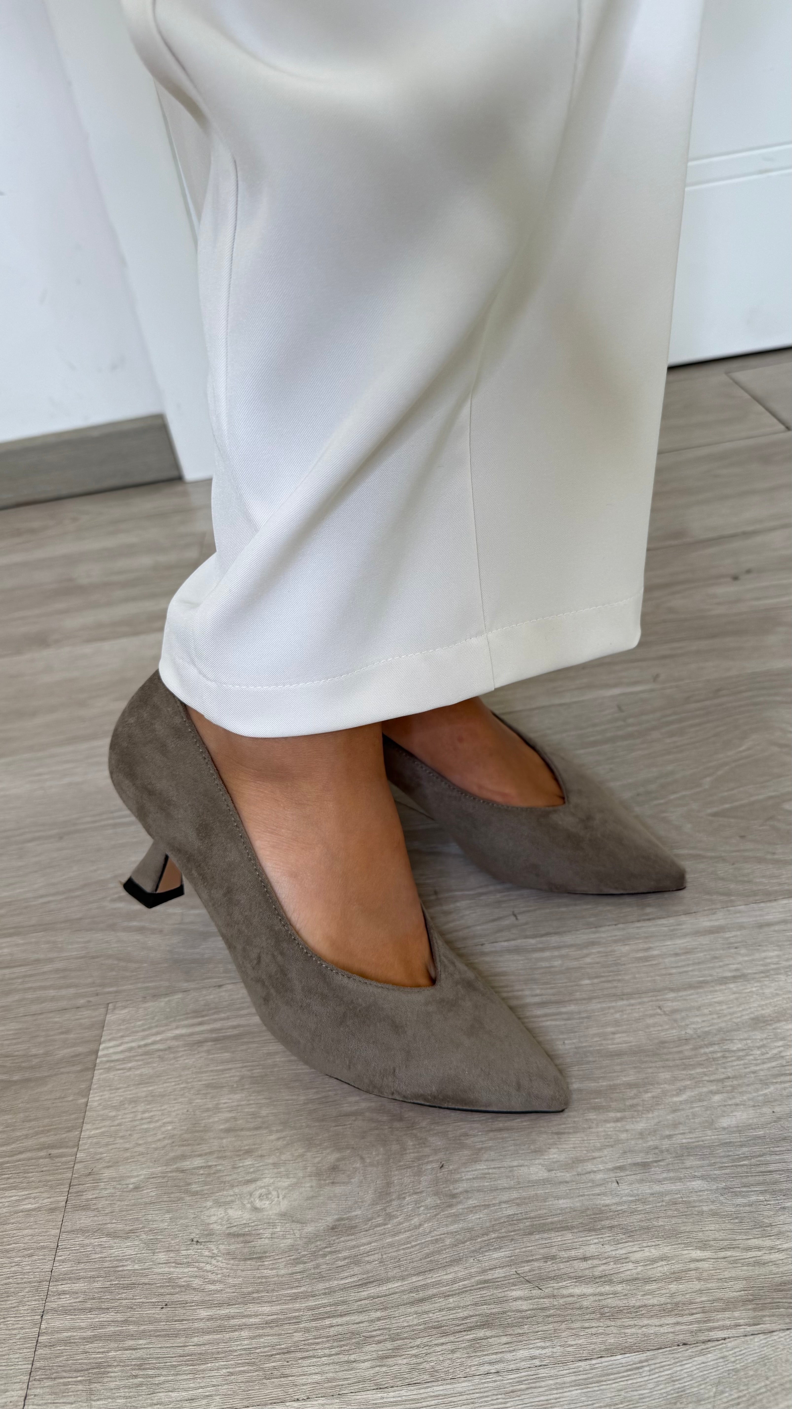 Décolleté Taupe