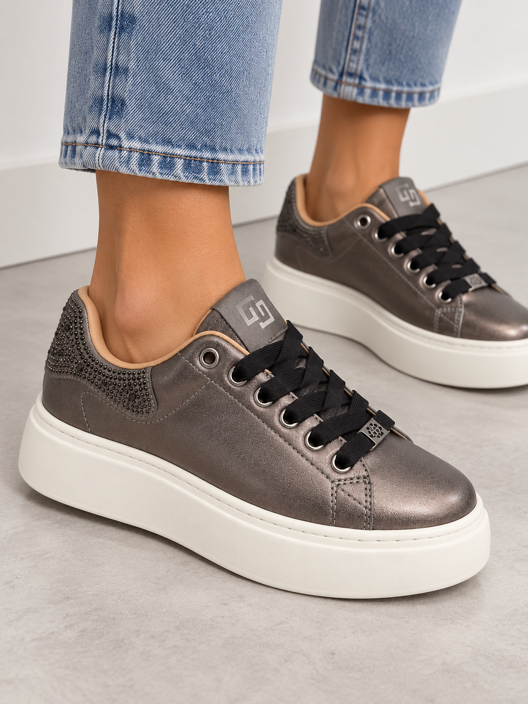 Sneaker Grey