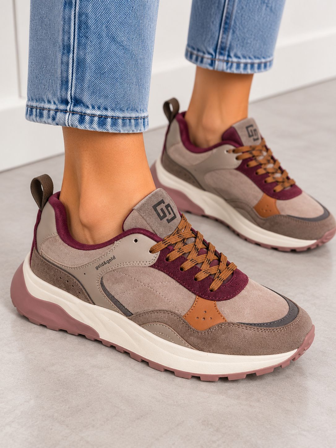 Sneaker